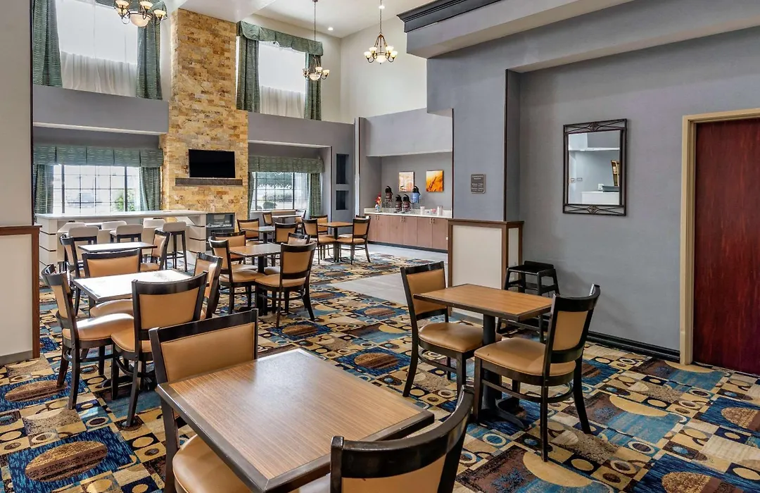 Comfort Suites Clovis North-1