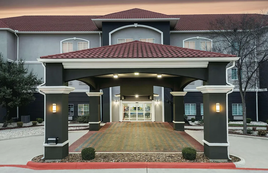 La Quinta By Wyndham San Antonio The Dominion-1