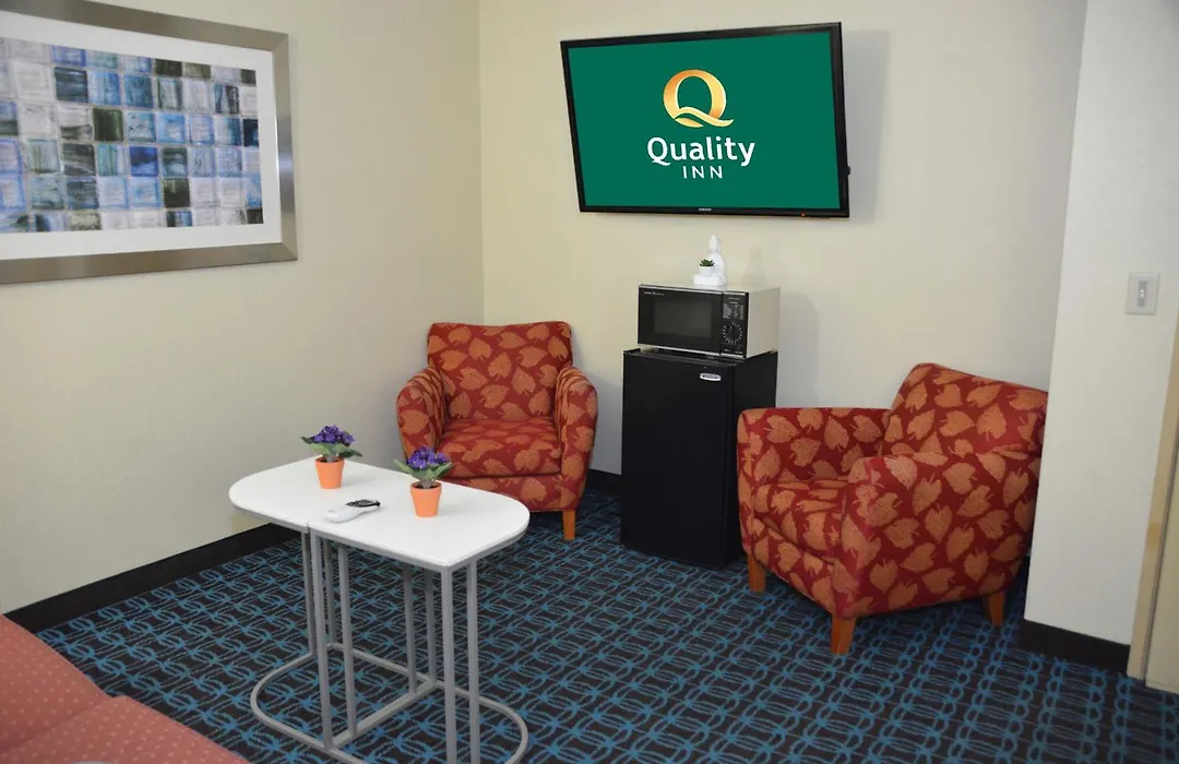 Quality Inn & Suites Dublin-1
