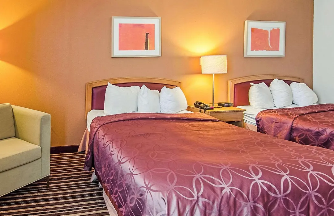 Econo Lodge Inn & Suites Norton - Wise South-1