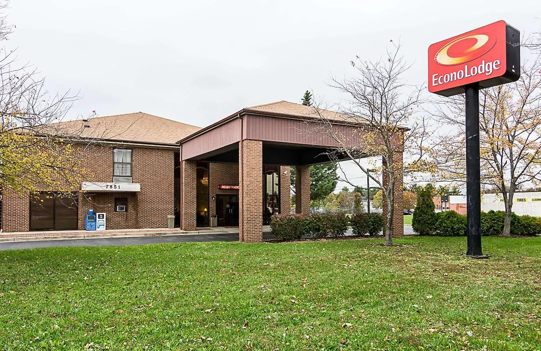 Econo Lodge Andrews Afb-1