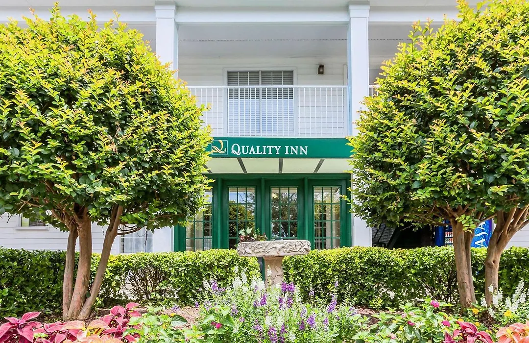 Quality Inn Trussville I-59 Exit 141-1