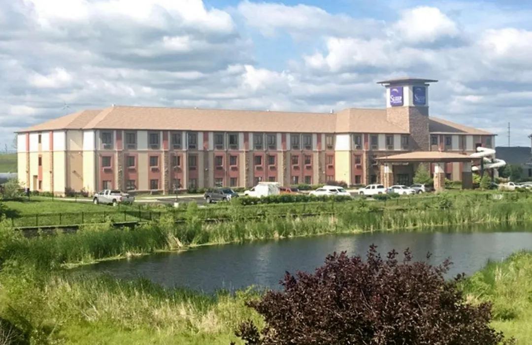 Sleep Inn & Suites Indoor Waterpark-1