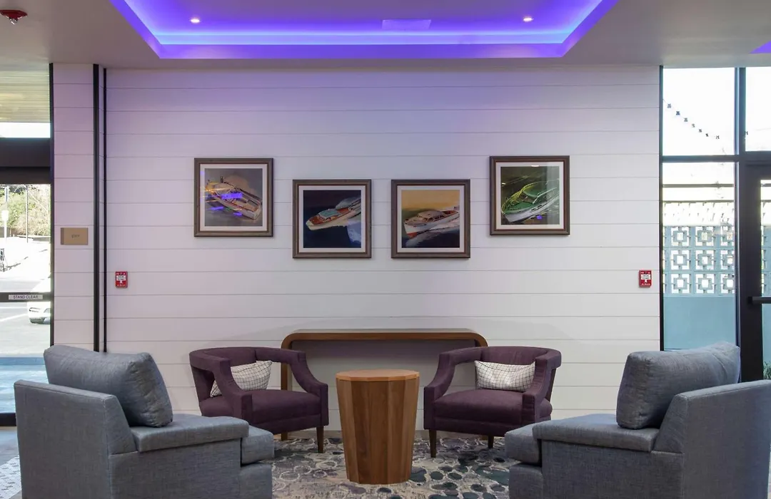 Doubletree By Hilton Hot Springs-1