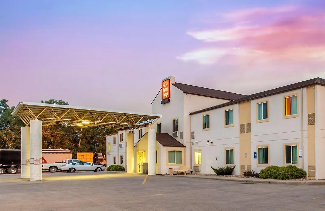 Econo Lodge Belle Fourche-1