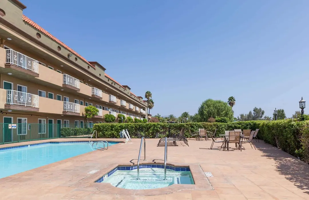 Travelodge By Wyndham Sylmar Ca-1