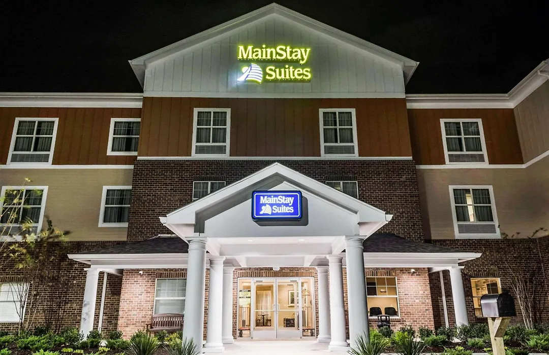 Mainstay Suites Hackberry Sportsman'S Lodge-1