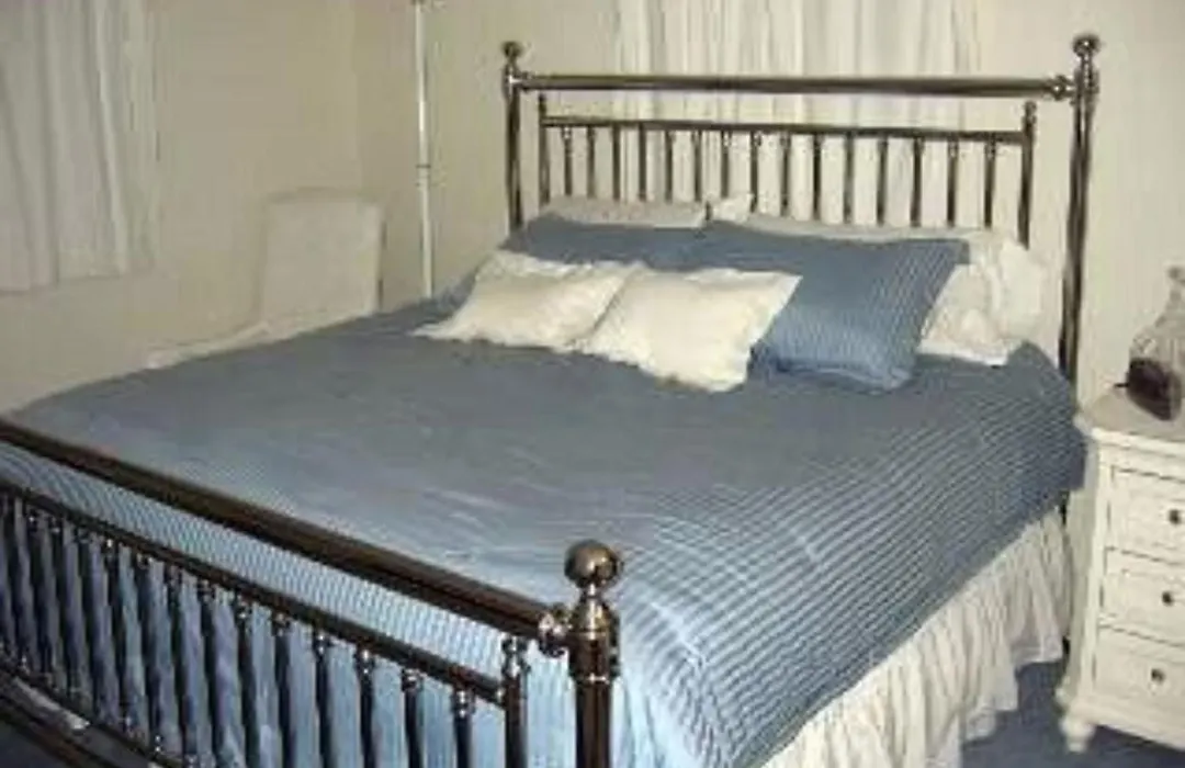Pine Tree Inn-1