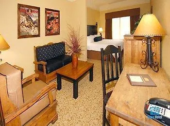 The Inn At Circle T-1