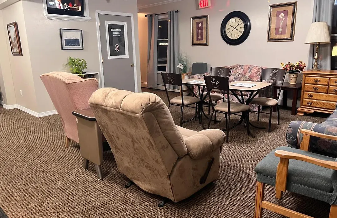 Oswego Inn-1