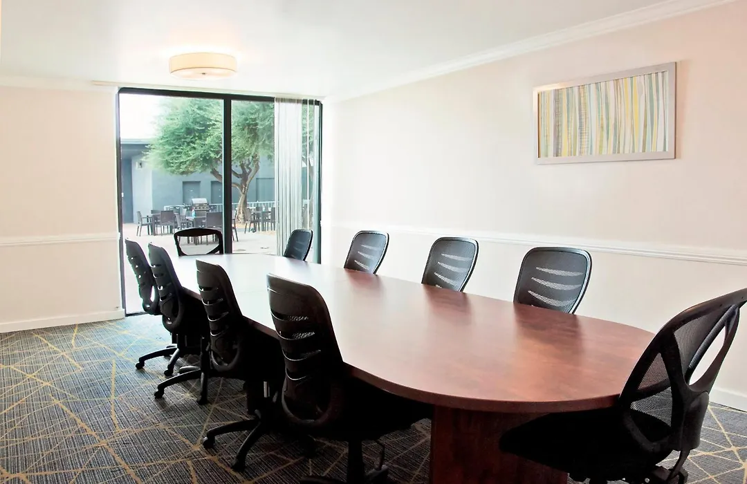 Holiday Inn Victorville By Ihg-1