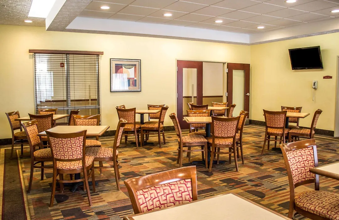 Comfort Inn & Suites Kent - University Area-1