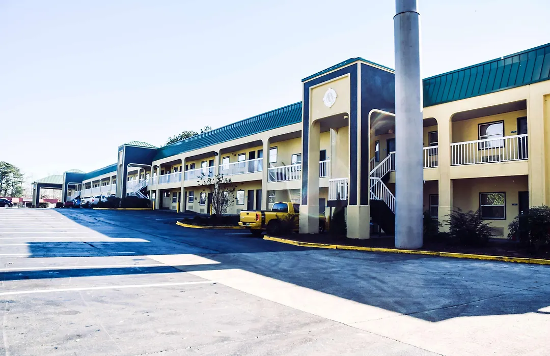 Best Western Fairwinds Inn-1
