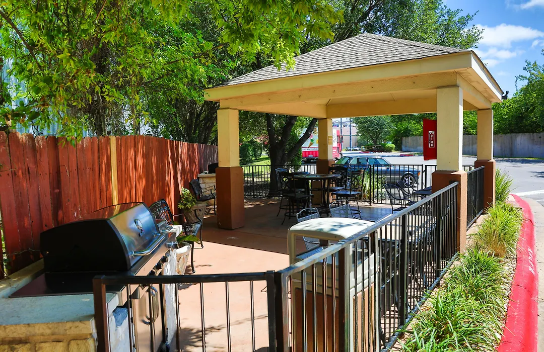 Sonesta Simply Suites Austin South-1