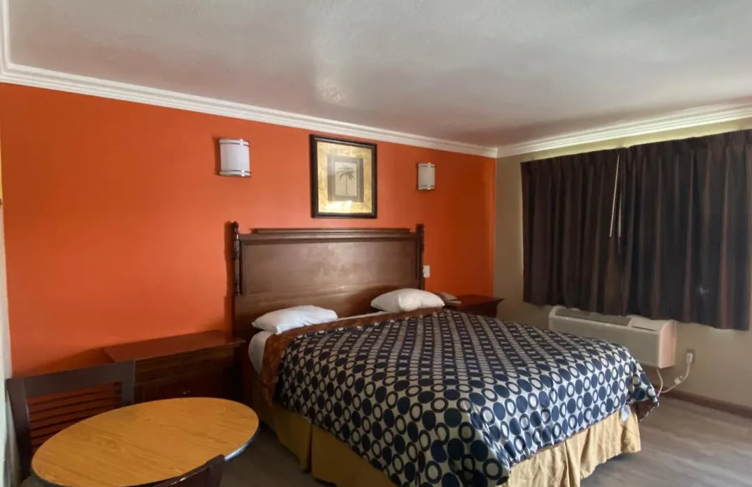Downtown Motel 7-1