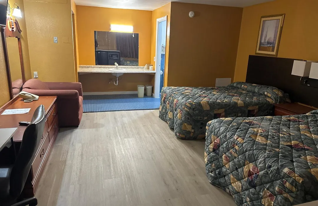 Economy Inn - Cullman-1