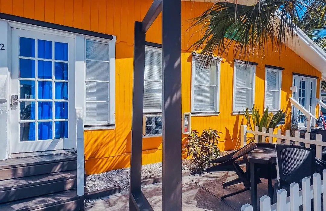 Playa Esmeralda One Bedroom Cottages-1
