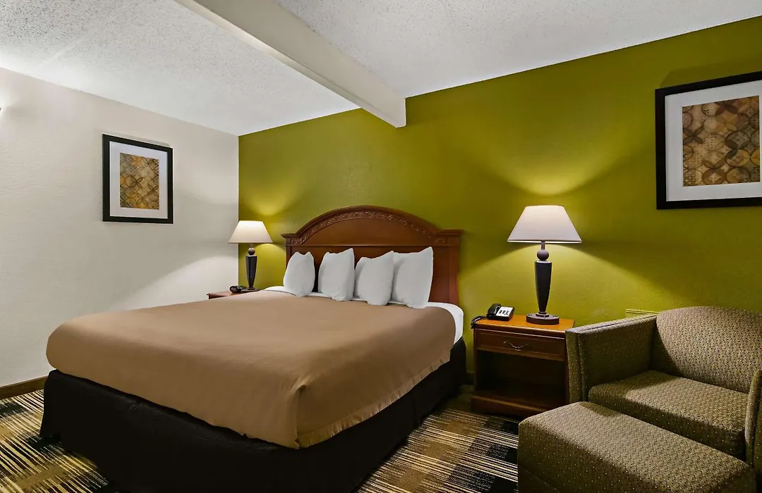 Best Western Windsor Suites-1