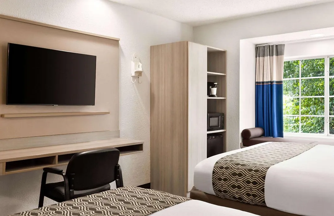 Microtel Inn & Suites By Wyndham Florence/Cincinnati Airpo-1