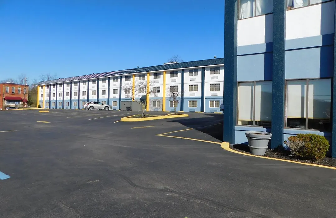 Quality Inn & Suites Morgantown - University Area-1