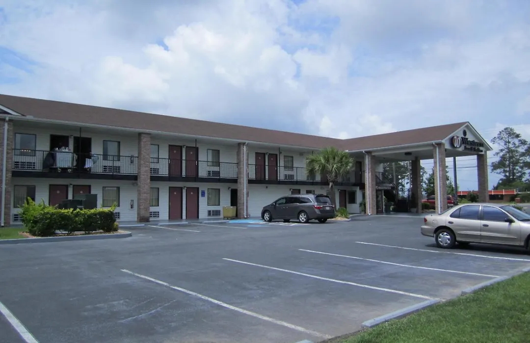 Western Inn & Suites-1