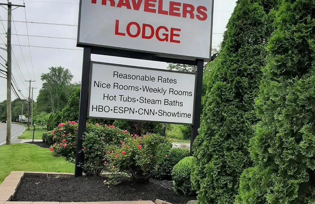 Travelers Lodge-1