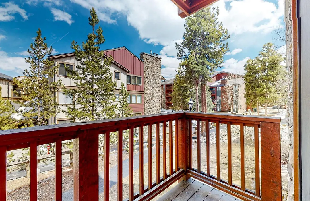 Pine Ridge Condos-1