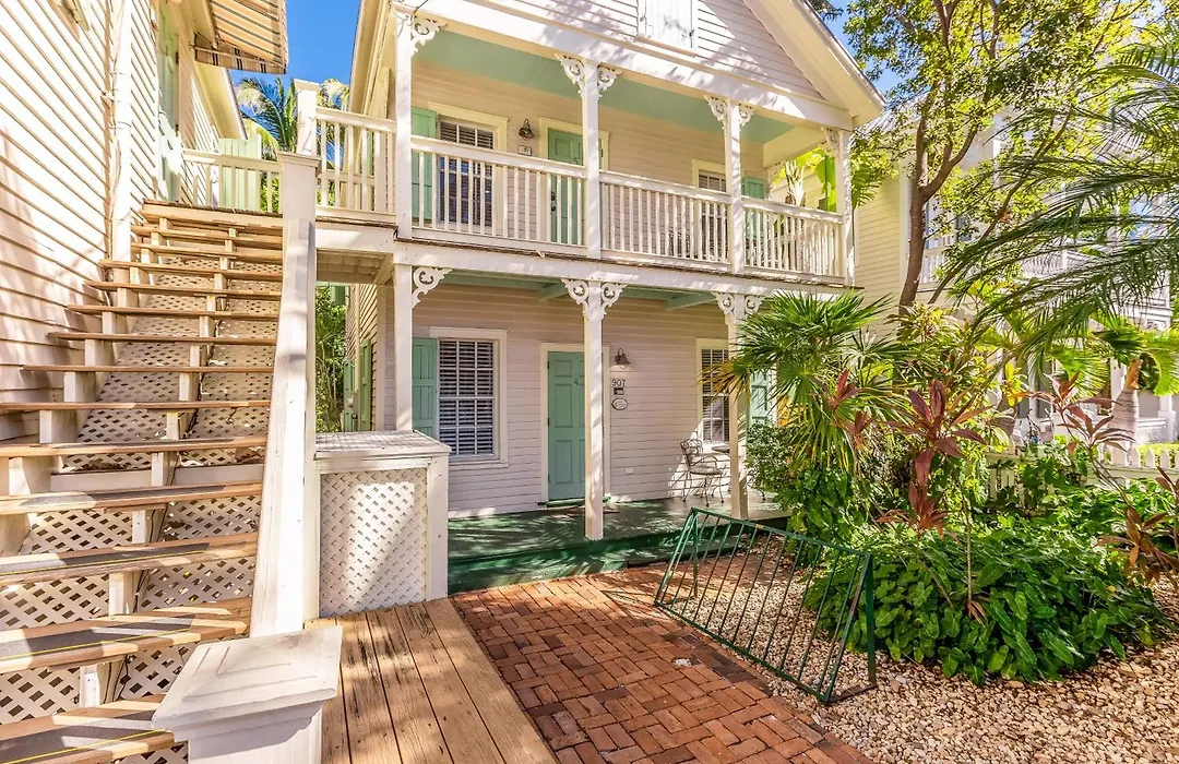 Palm Gardens-1