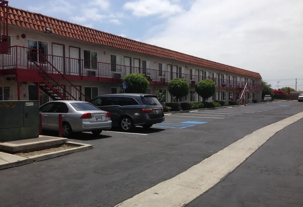 Anaheim Lodge-1