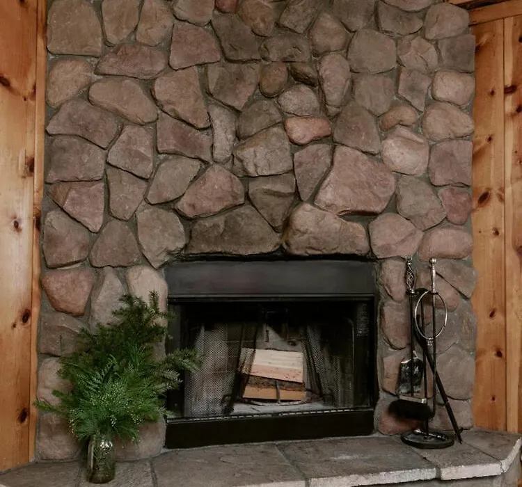 Oak Knoll Lodge-1