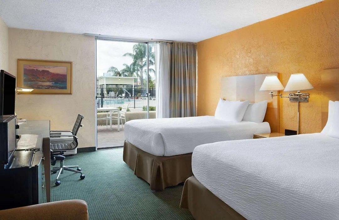Ramada By Wyndham Tucson-1