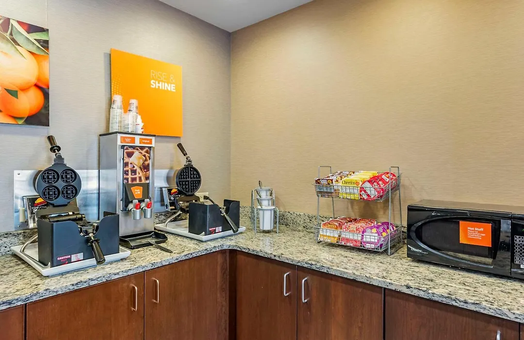 Comfort Inn & Suites-1
