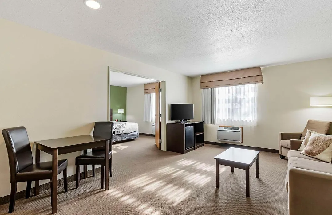 Sleep Inn & Suites Charles City-1