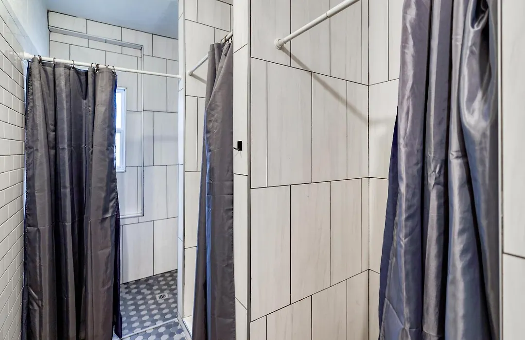 Firehouse Hostel (Adults Only)-1