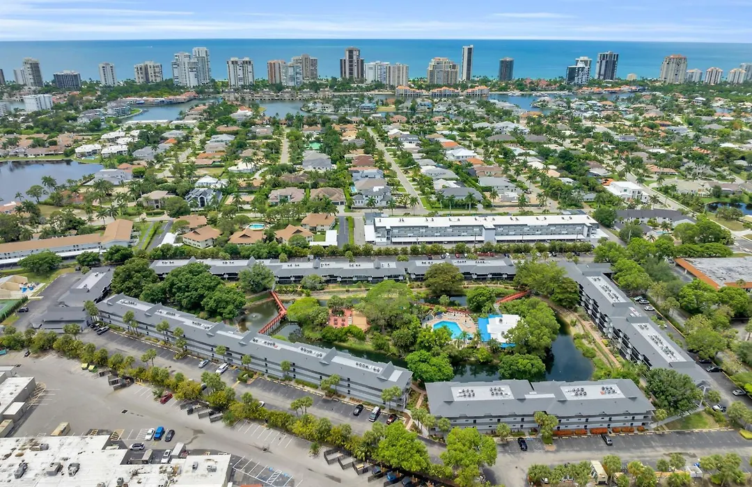 Park Shore Resort By Mike Z Rentals (Adults Only)-1