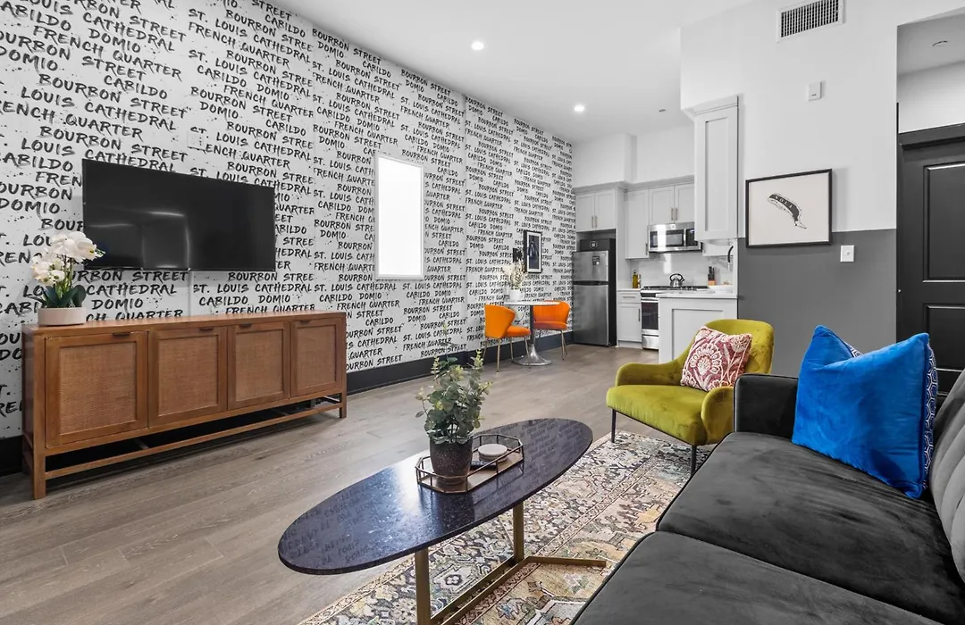 888 Baronne-1