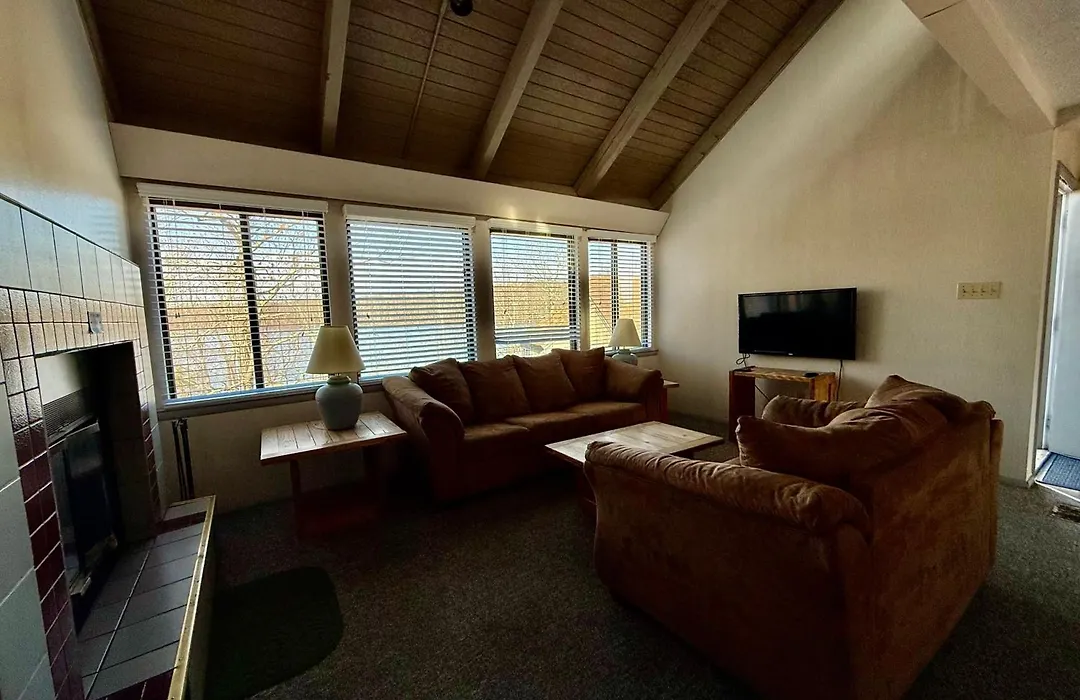 Eagle Village Resort-1