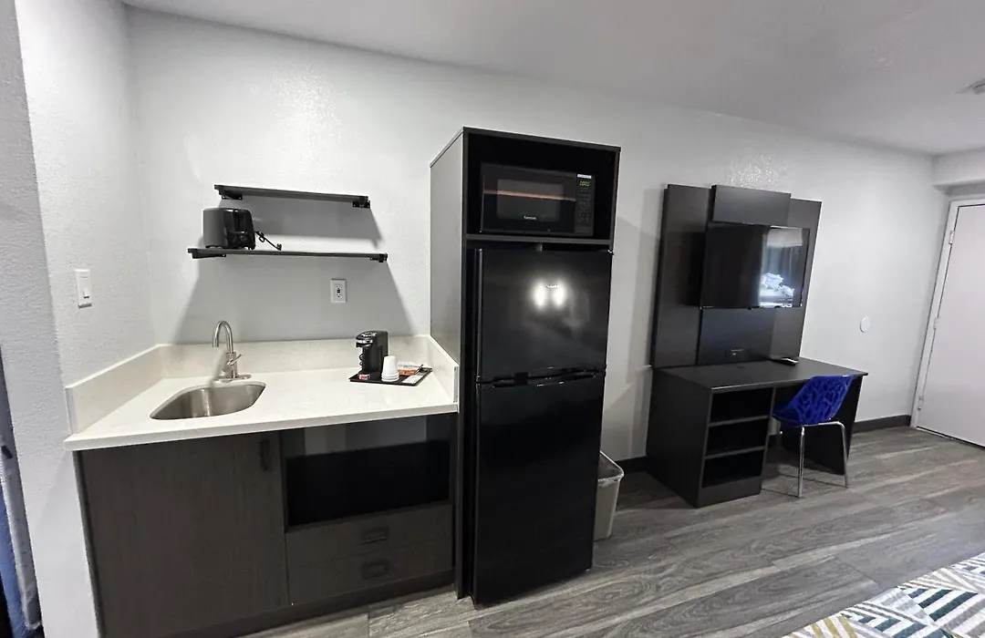 Studio 6 Bakersfield, Ca South-1