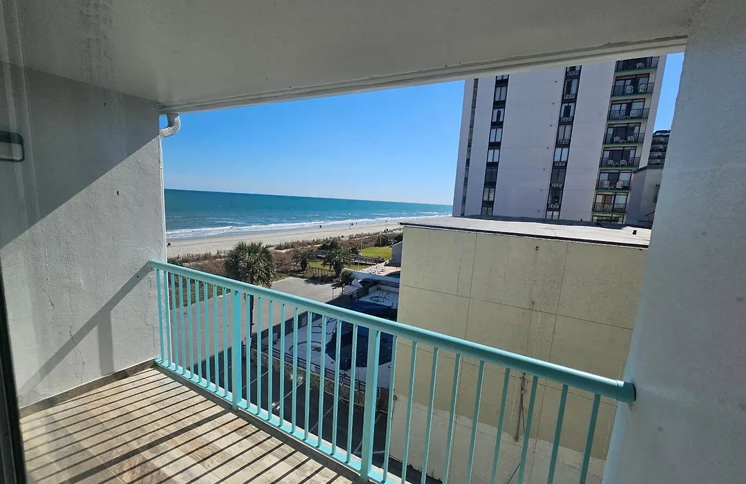 Southern Breeze Ocean Front Hotel-1