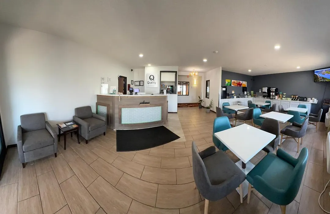 Quality Inn & Suites Eau Claire University Area-1