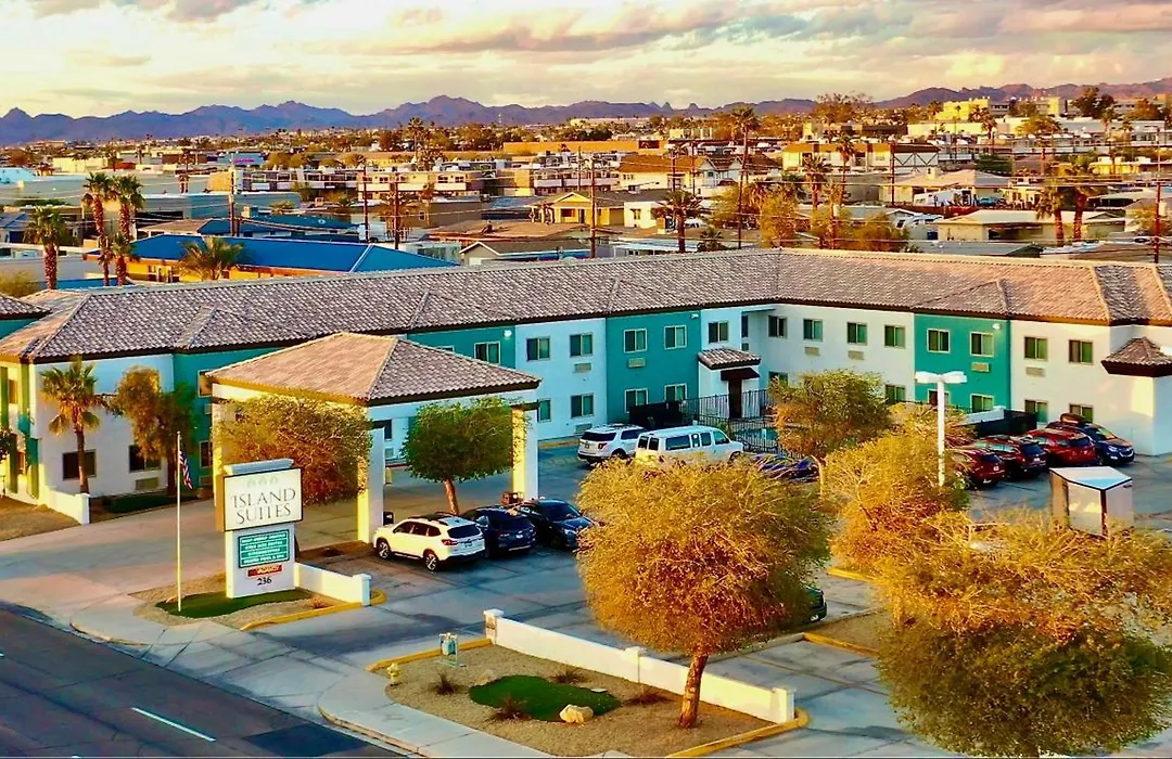 Island Suites-1
