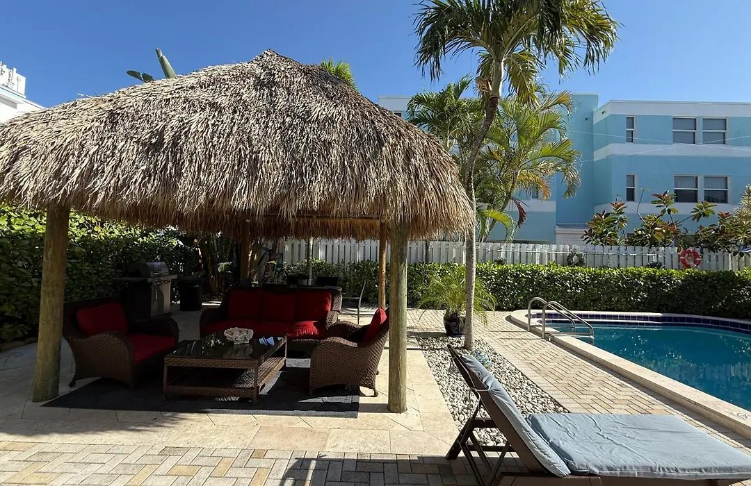Beach Aqualina Apartments-1