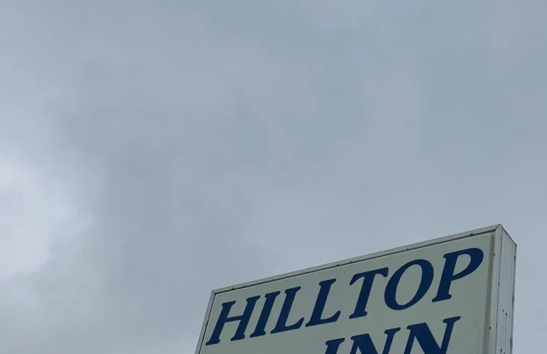 Hilltop Inn-1
