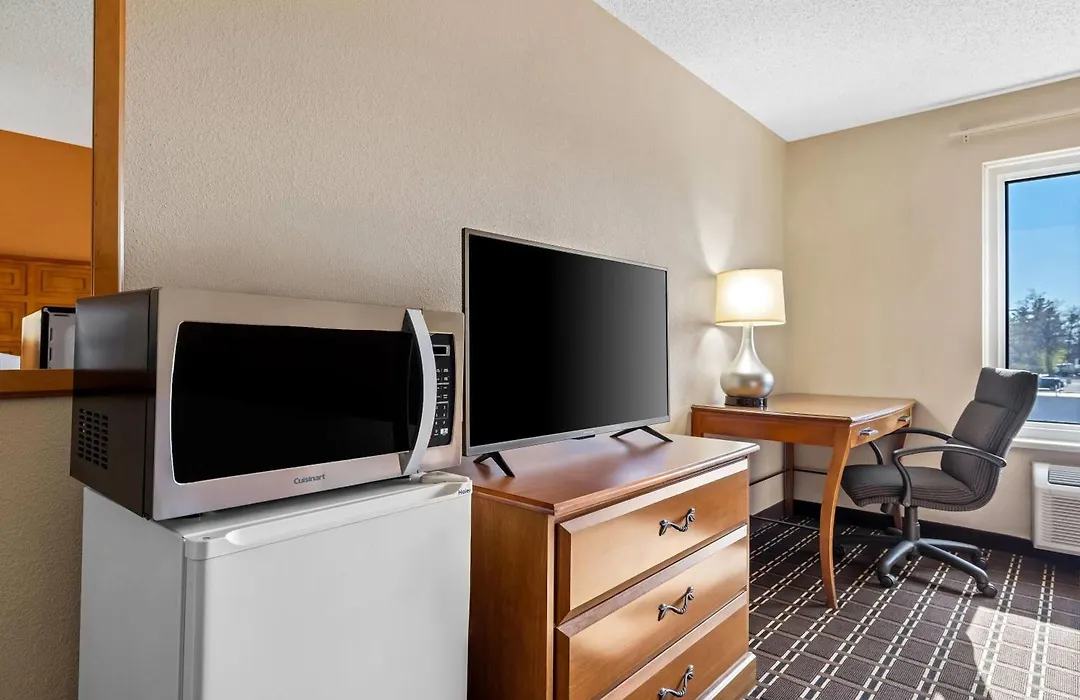 Days Inn By Wyndham Black River Falls - Access To Atv Trail-1