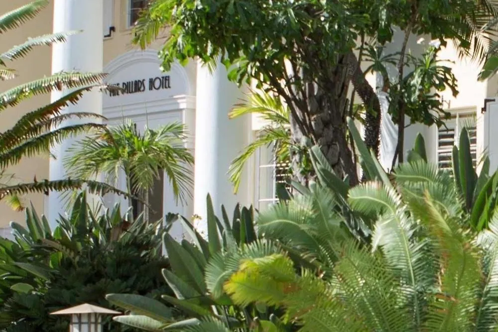 The Pillars Hotel & Club-1
