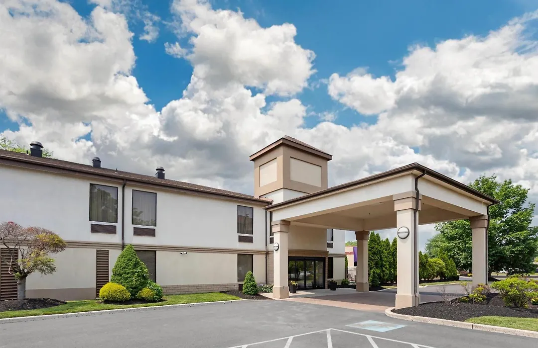 Quality Inn & Suites Nj State Capital Area-1