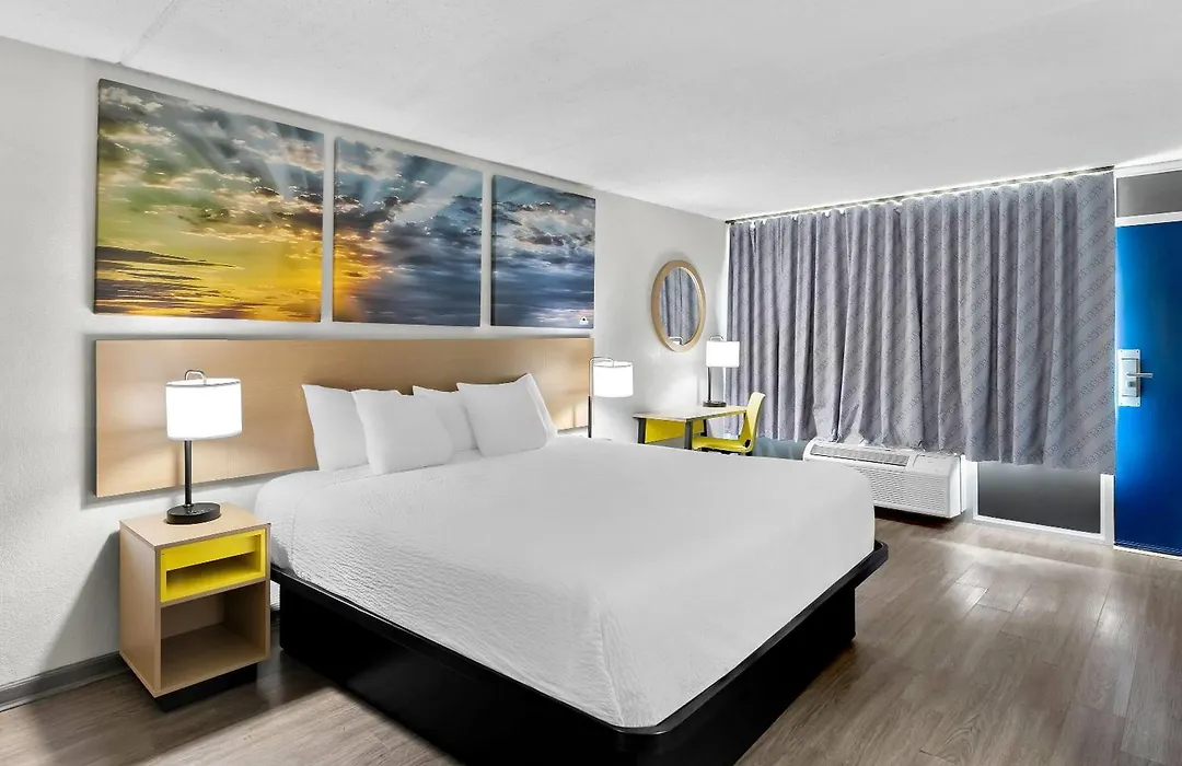 Days Inn By Wyndham Seneca-Clemson-1
