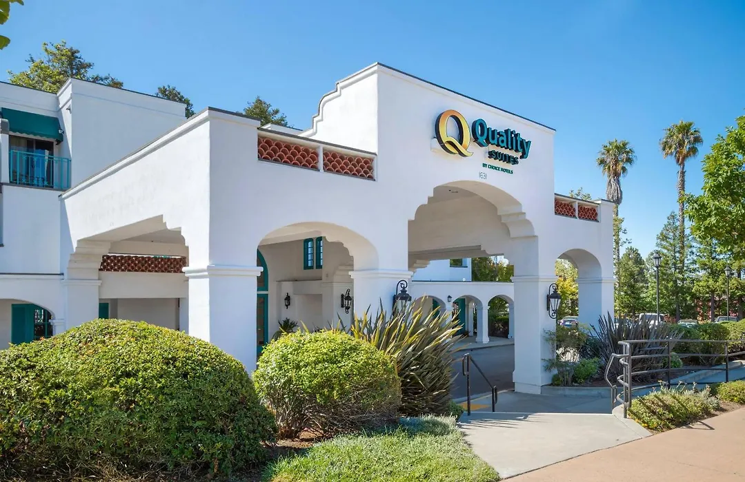 Quality Suites Downtown San Luis Obispo-1