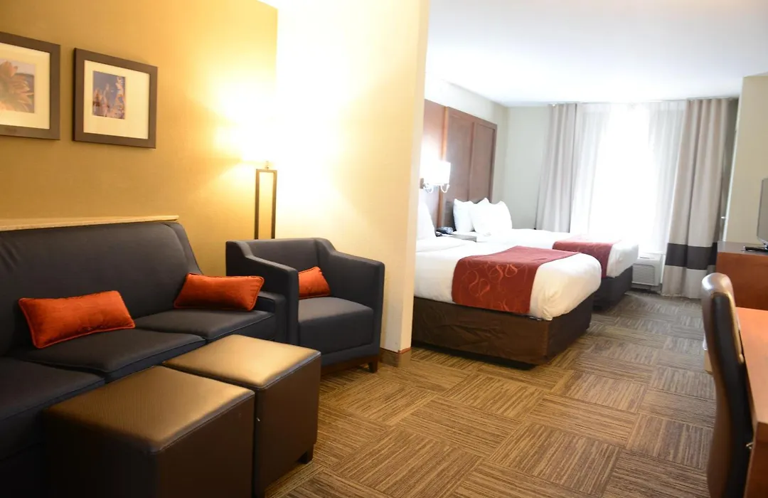 Comfort Suites Urbana Champaign, University Area-1