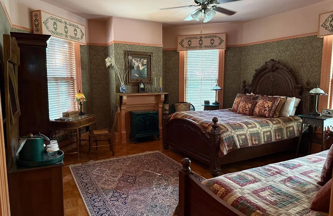 Amherst Inn-1